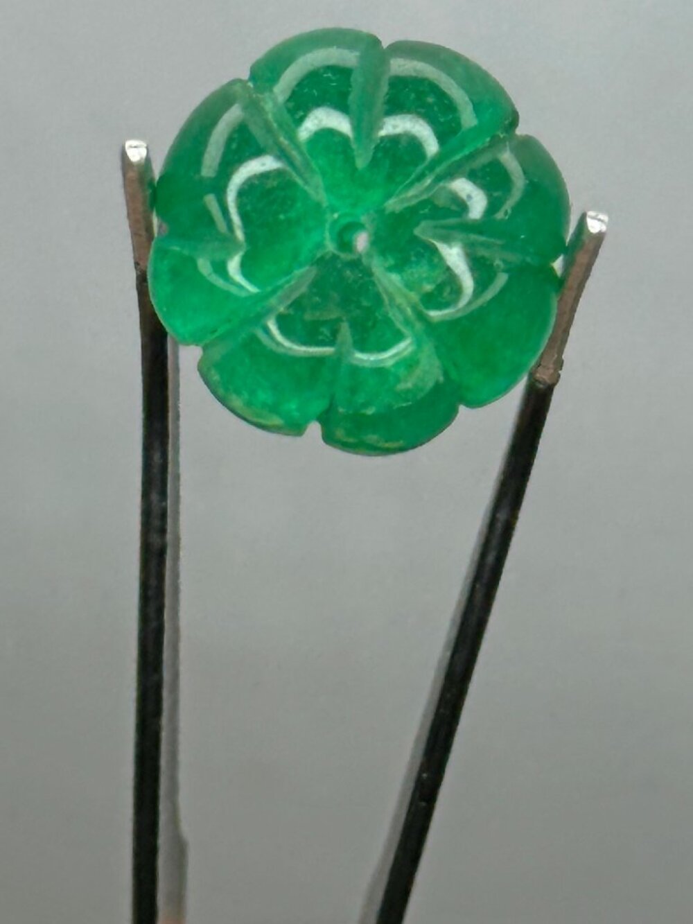 Emerald Flower Bead